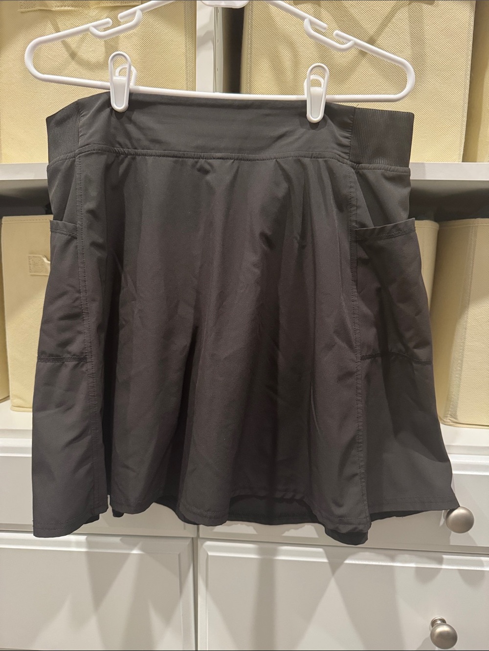 Women’s 32 Degrees lightweight Black Athletic Skort with Pockets